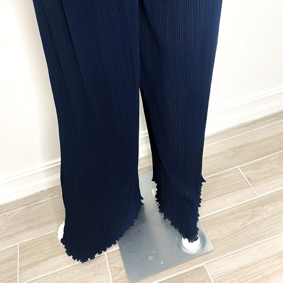 Misha Collection Larissa Pantsuit Deep V-Back Sleeveless Pleated Jumpsuit Size 6 - Picture 15 of 16